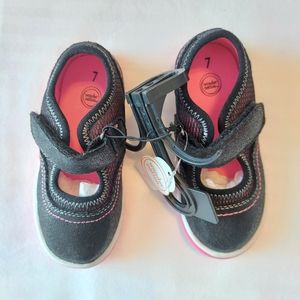 **New Item In! NEW Wonder Nation Toddler Black & Pink Velcro Shoes